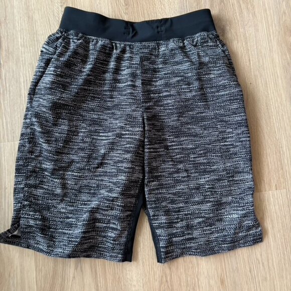 Lululemon T.H.E Short 11" black speckled mens small - Picture 1 of 7